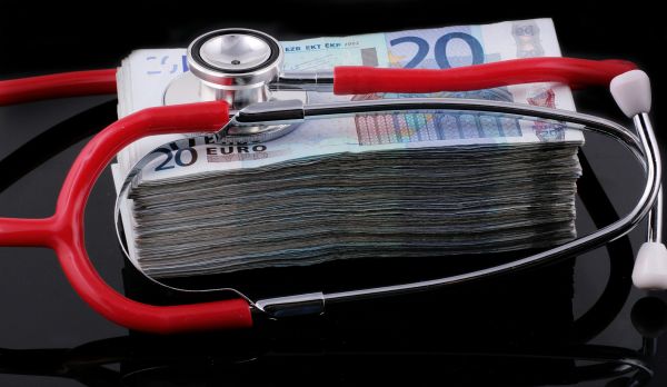 Les meilleures astuces pour réduire vos cotisations santé